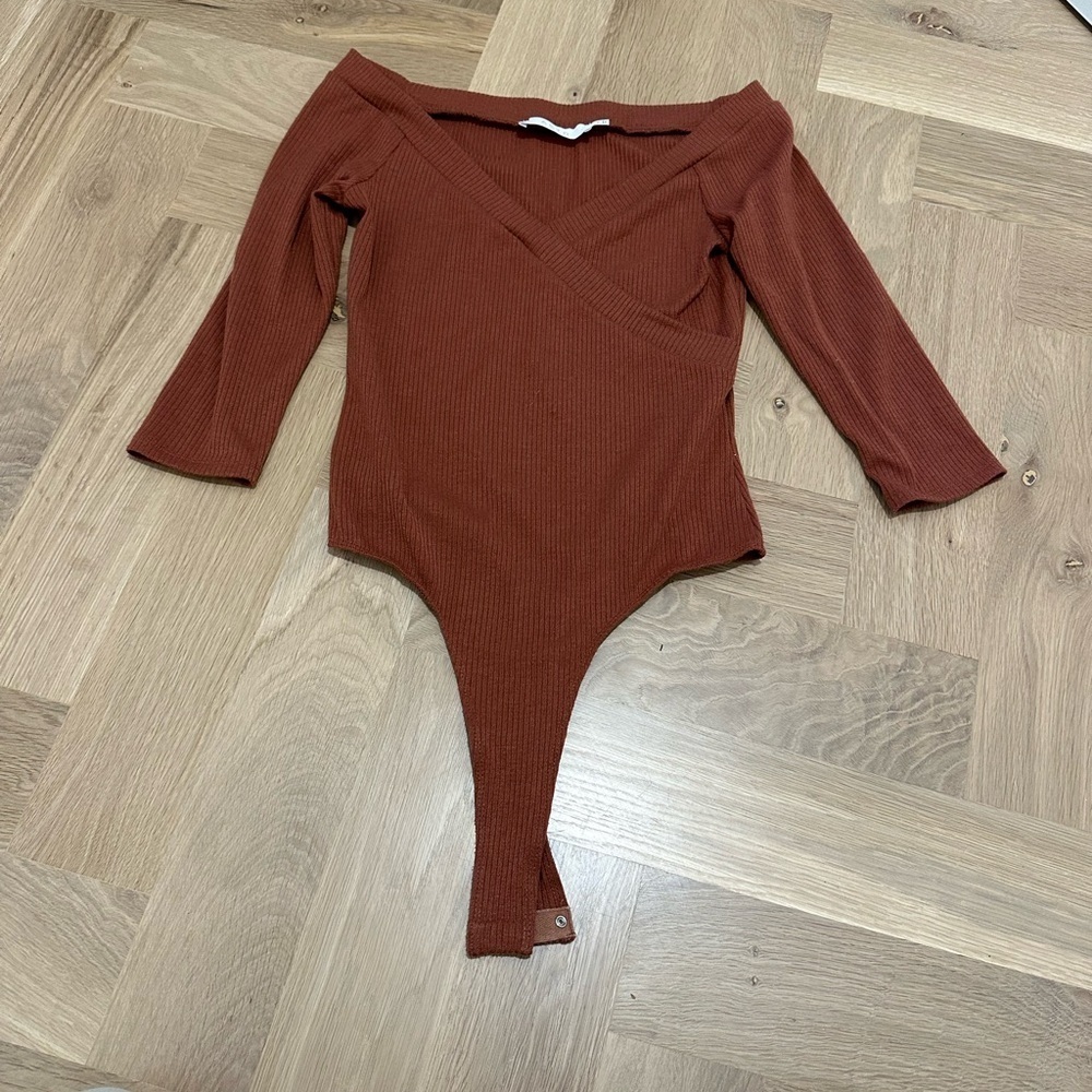 ASTR Elegant Women's Bodysuit - Picture 2 of 5